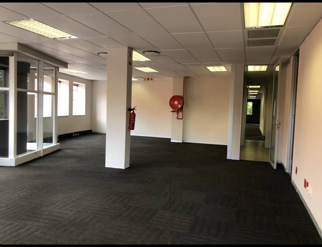 165M² OFFICE TO LET IN ILLOVO